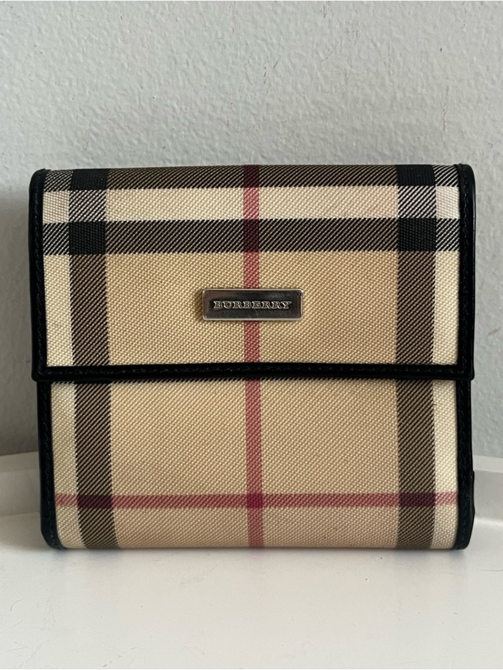 Burberry Logo Plate with Classic Nova Check PVC Bifold Wallet Italy Beige Y2K